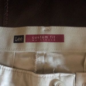 Men’s Lee khakis