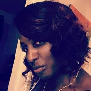 Meet your Posher, Loraine