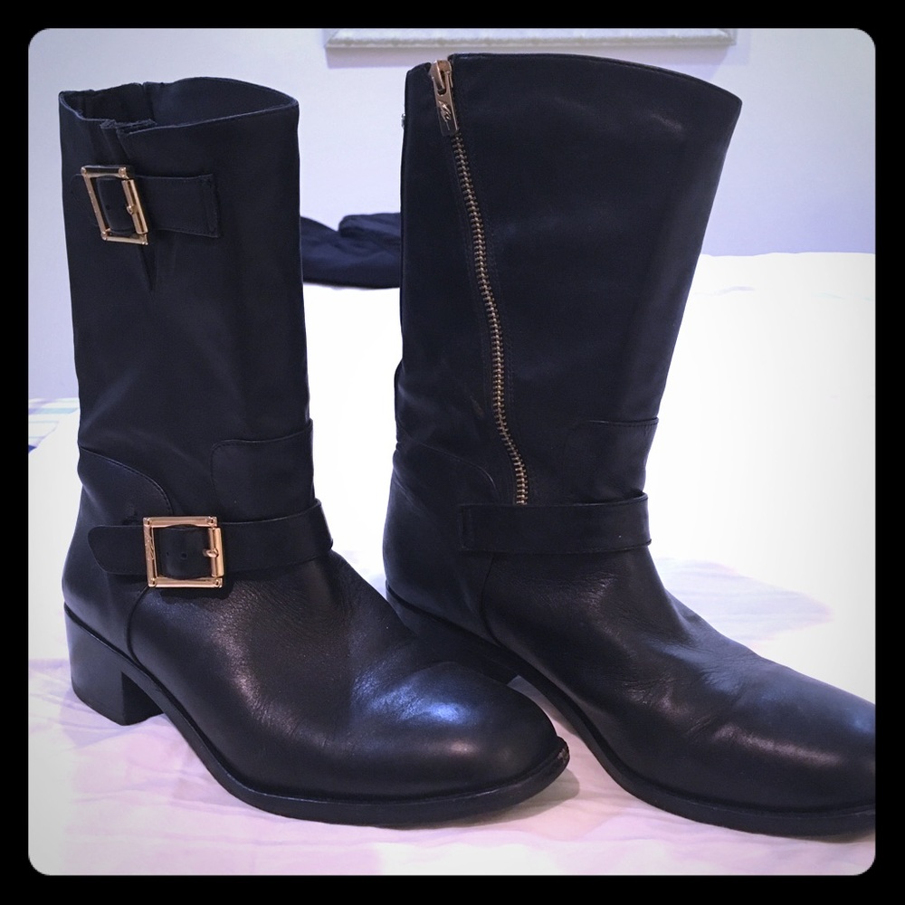 Vince Camuto signature black moto boot