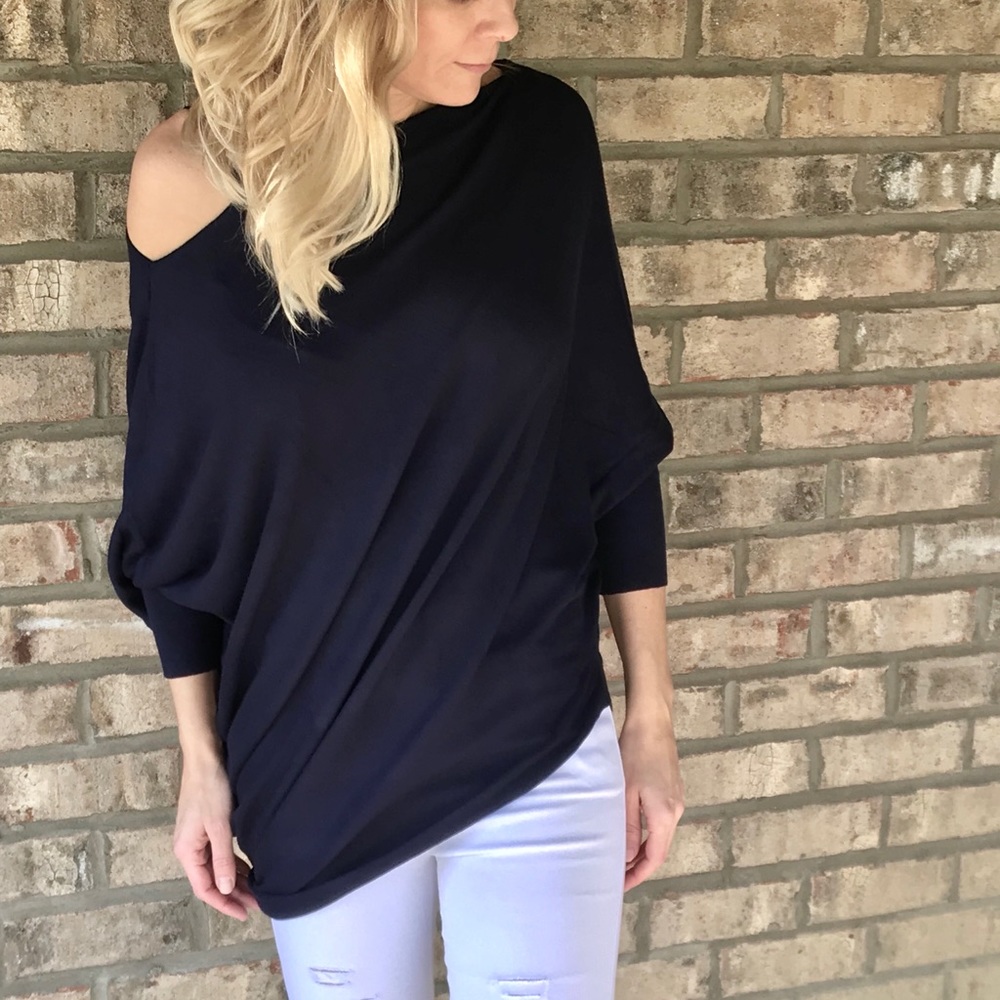 Last 1! Navy asymmetrical sweater - Picture 6 of 6