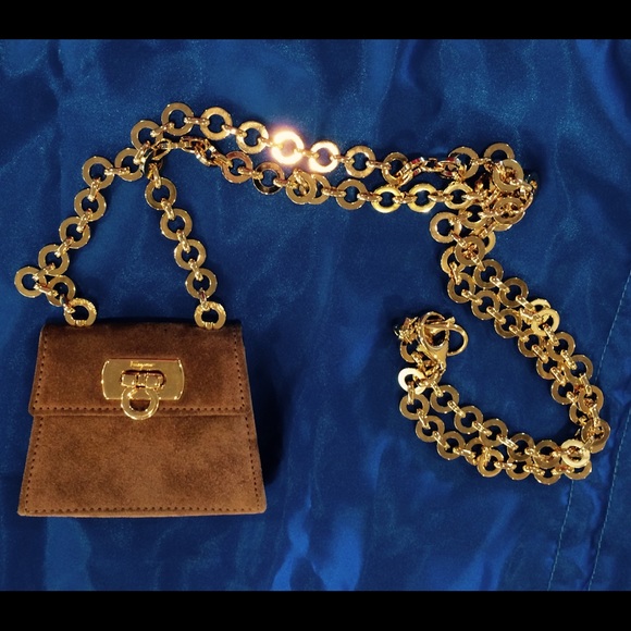 🌞❌SOLD❌SalvatoreFerragamoGacinoMiniChain 🌞 - Picture 3 of 8