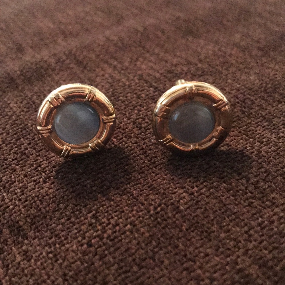 Cufflinks