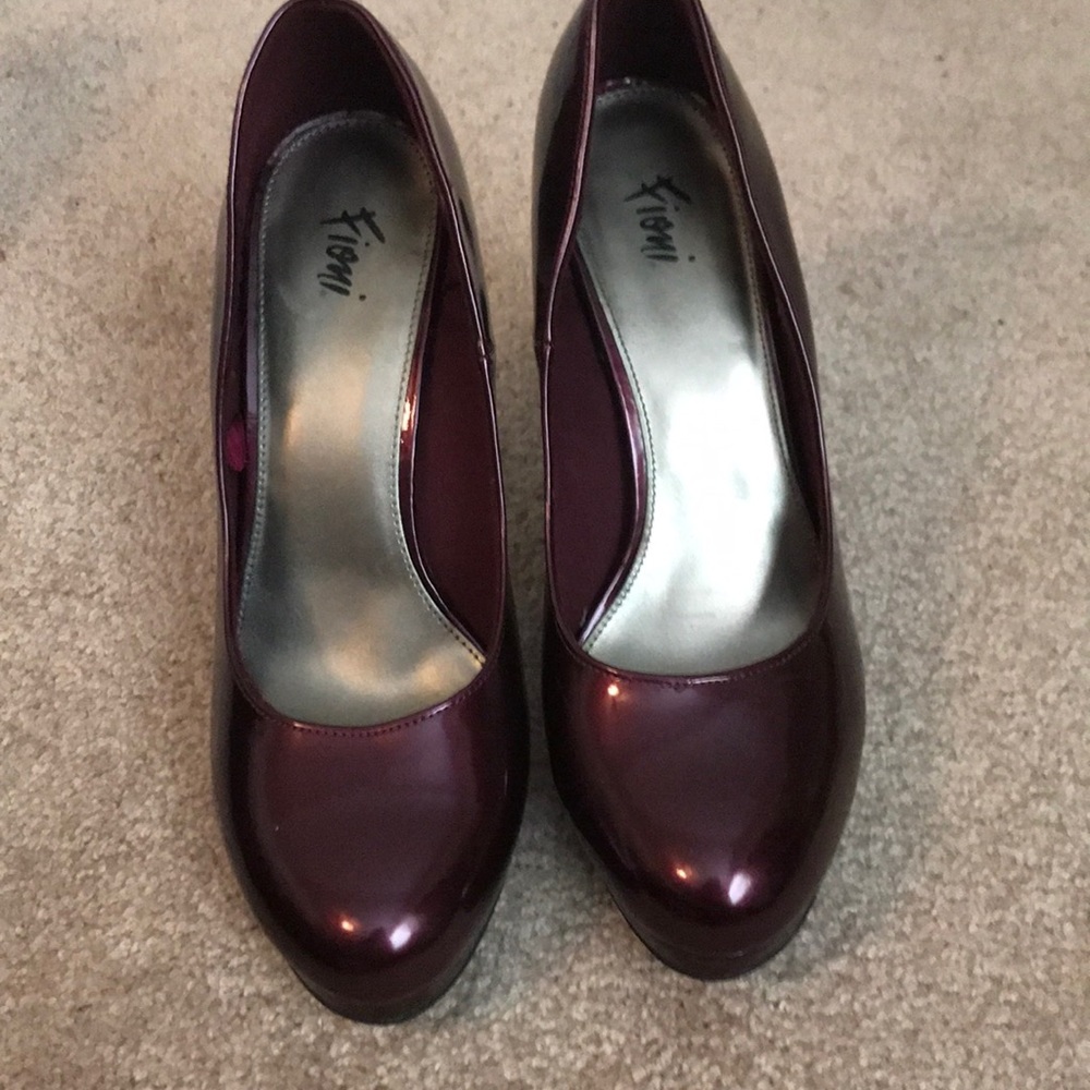 Maroon Shiny Pumps