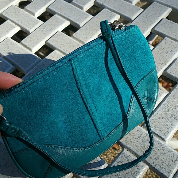 New York & Company Turquoise Clutch - Picture 5 of 8