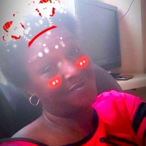 Meet your Posher, Pamela