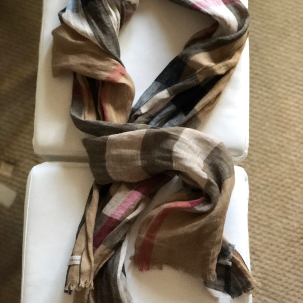 Authentic lightweight Burberry scarf