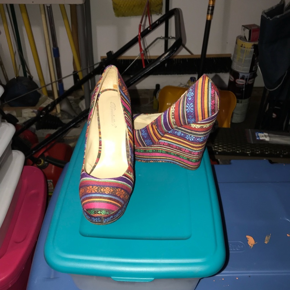 Multicolored Wedges