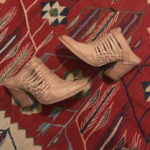 Dolce Vita Mules / cream ✨