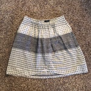 Black and white Madewell skirt w/ pockets.