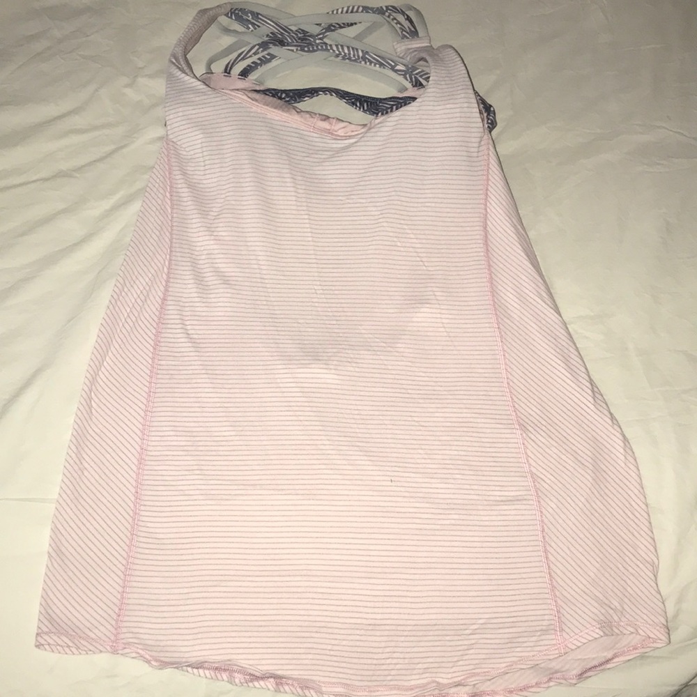 Lululemon top