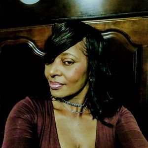 Meet your Posher, Renee