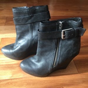 KORS MK size 6.5 black leather wedge booties