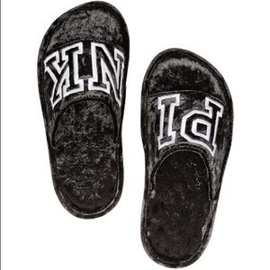 NEW VS PINK Velvet Slipper