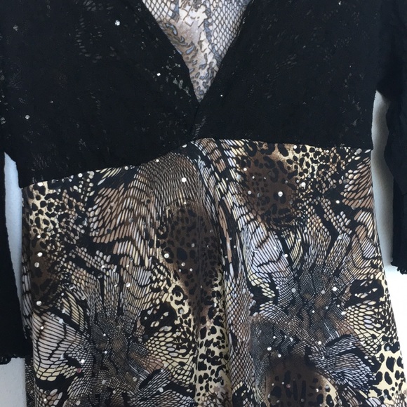 Animal Print Lace Blouse - Picture 2 of 5