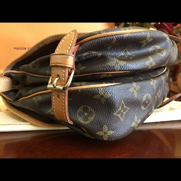 💕SOLD💕💯% AUTH Louis Vuitton Monogram Saumur 30 - Picture 2 of 4