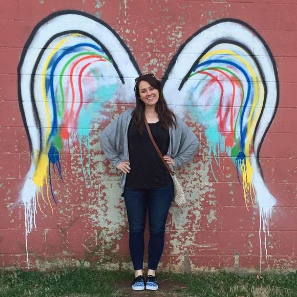 Meet your Posher, April - Picture 1 of 1