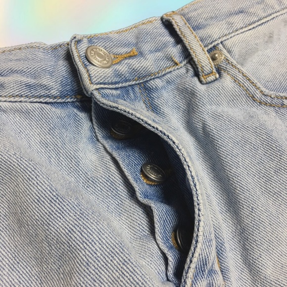 brandy melville light wash shorts - Picture 3 of 4