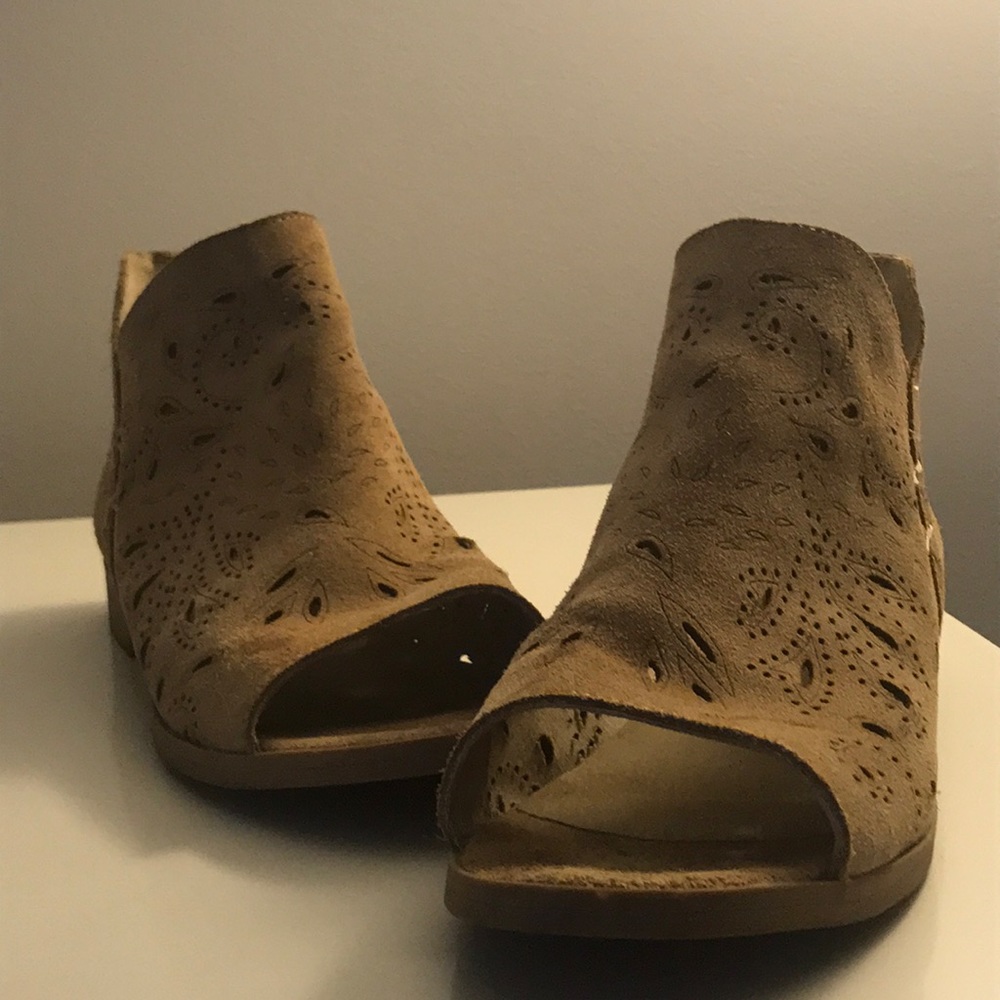 Suede laser cut booties