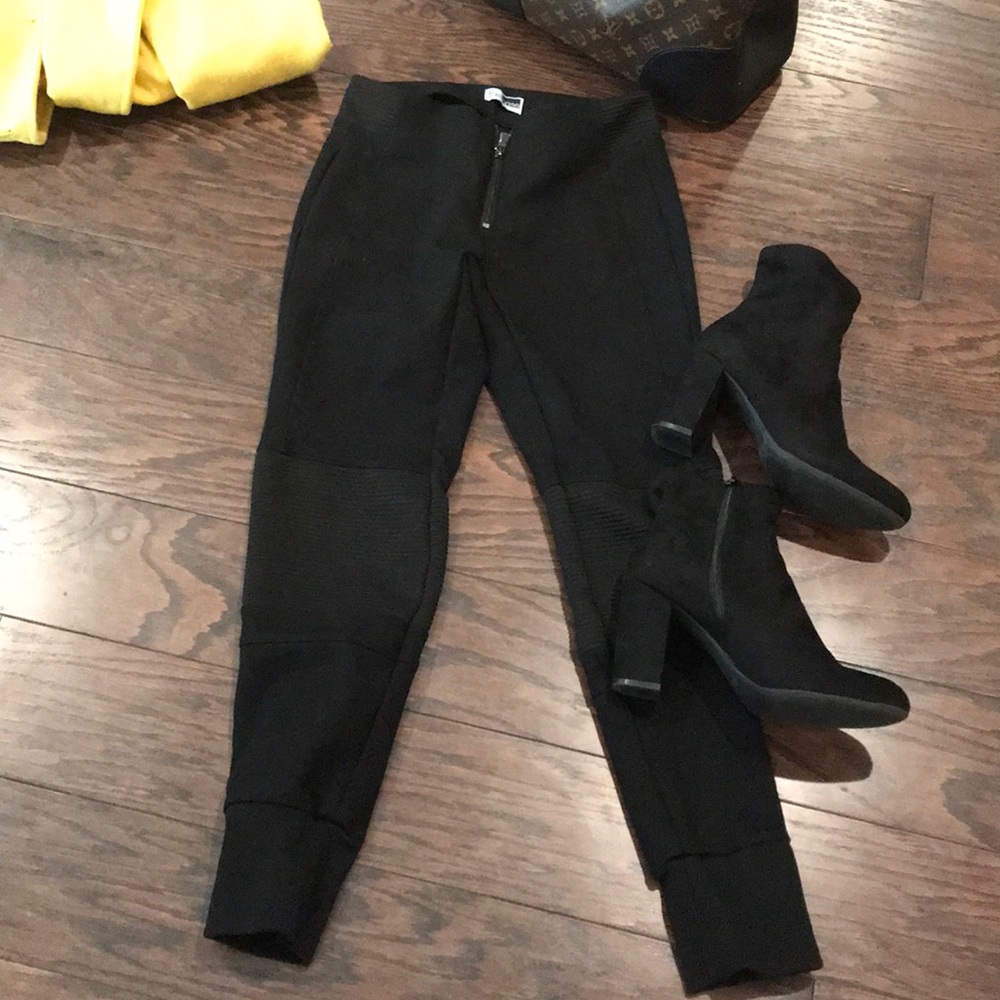 The Base Stretchy Pants.