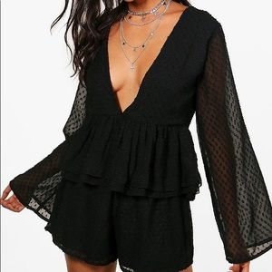 Sheer Two Piece Set! Black Size Medium NWT 🖤🖤