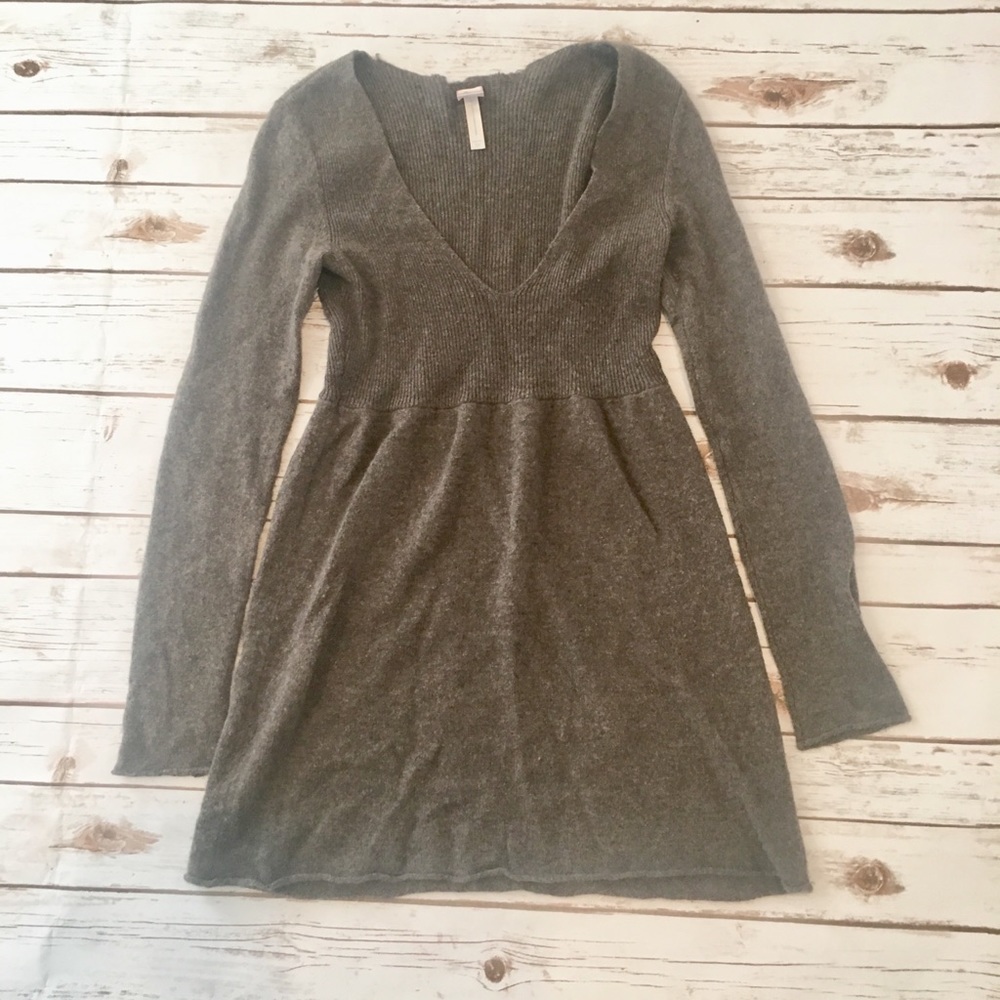 Aqua 100% Cashmere Sweater