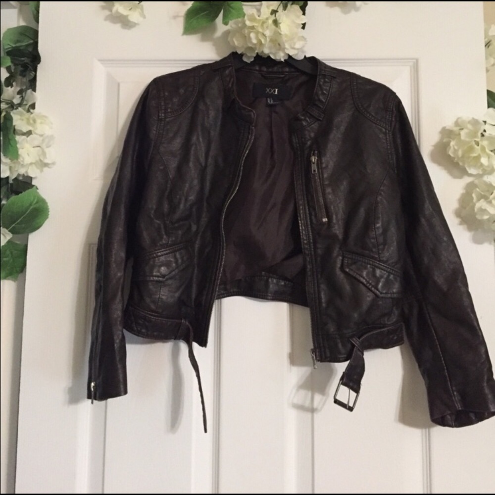 🎉Sale🎉 Dark Brown Faux Leather Cropped Jacket