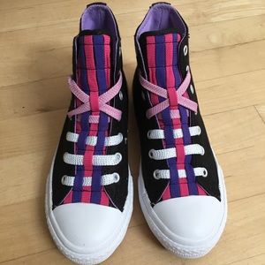 Converse ALLSTAR high tops Girls sz 2 Black/Frozen