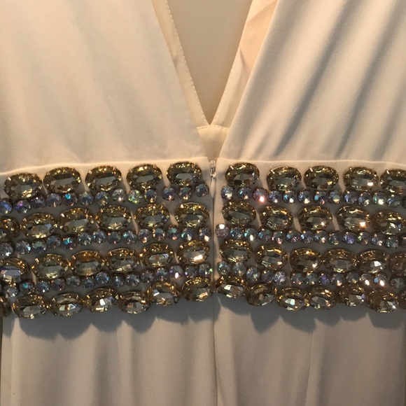 Winter white rhinestone evening gown size 2 - Picture 4 of 7