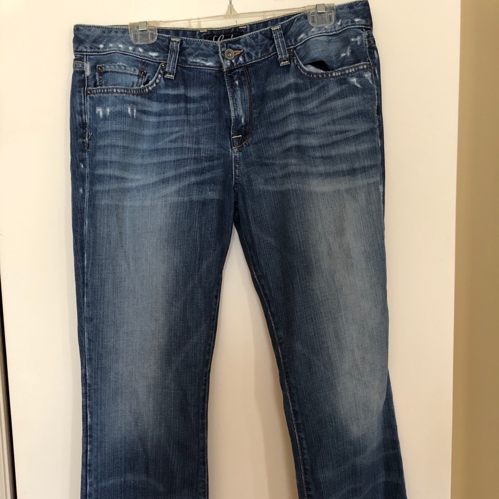 Lucky brand distressed jeans