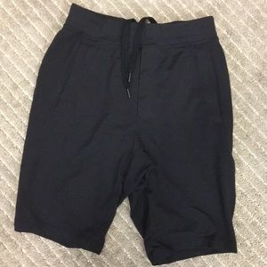 Lululemon Men’s Black Medium Shorts