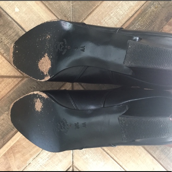 Amalfi Black Ankle Chelsea Boot - Picture 7 of 8