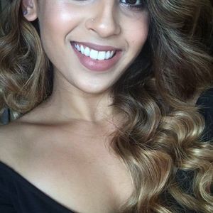 Meet your Posher, Maryam