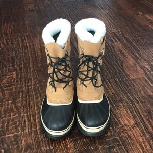 NWOT Sorel Men’s Caribou Boots, size 10.5