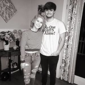 Meet your Posher, Zachery