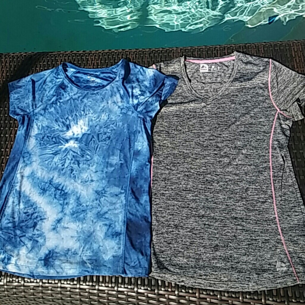 Athletic tops
