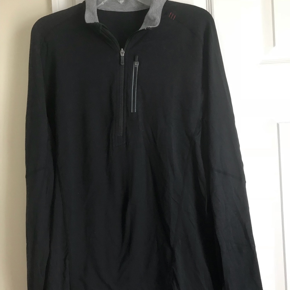 Lululemon Half Zip black Pullover