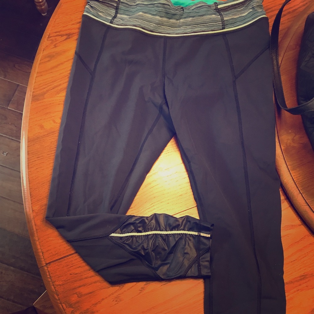 Navy Blue Pace Queen Lulu Leggings!