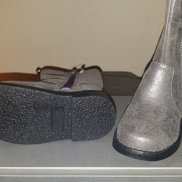 Girls toddler boots - Picture 2 of 3