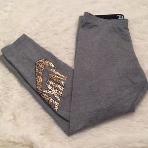 Women's Nike leggings- L