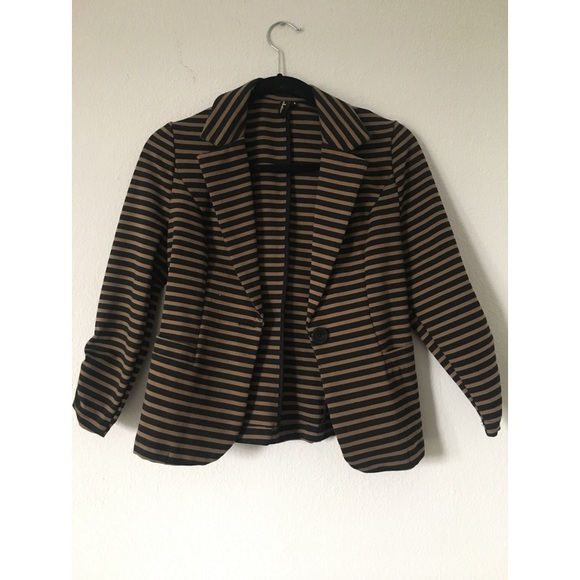 Tan & Black Blazer - Picture 1 of 1