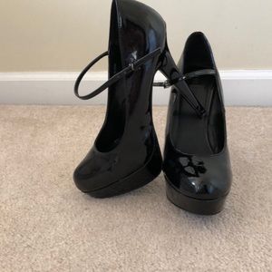 Beautiful forever 21 patent leather pumps