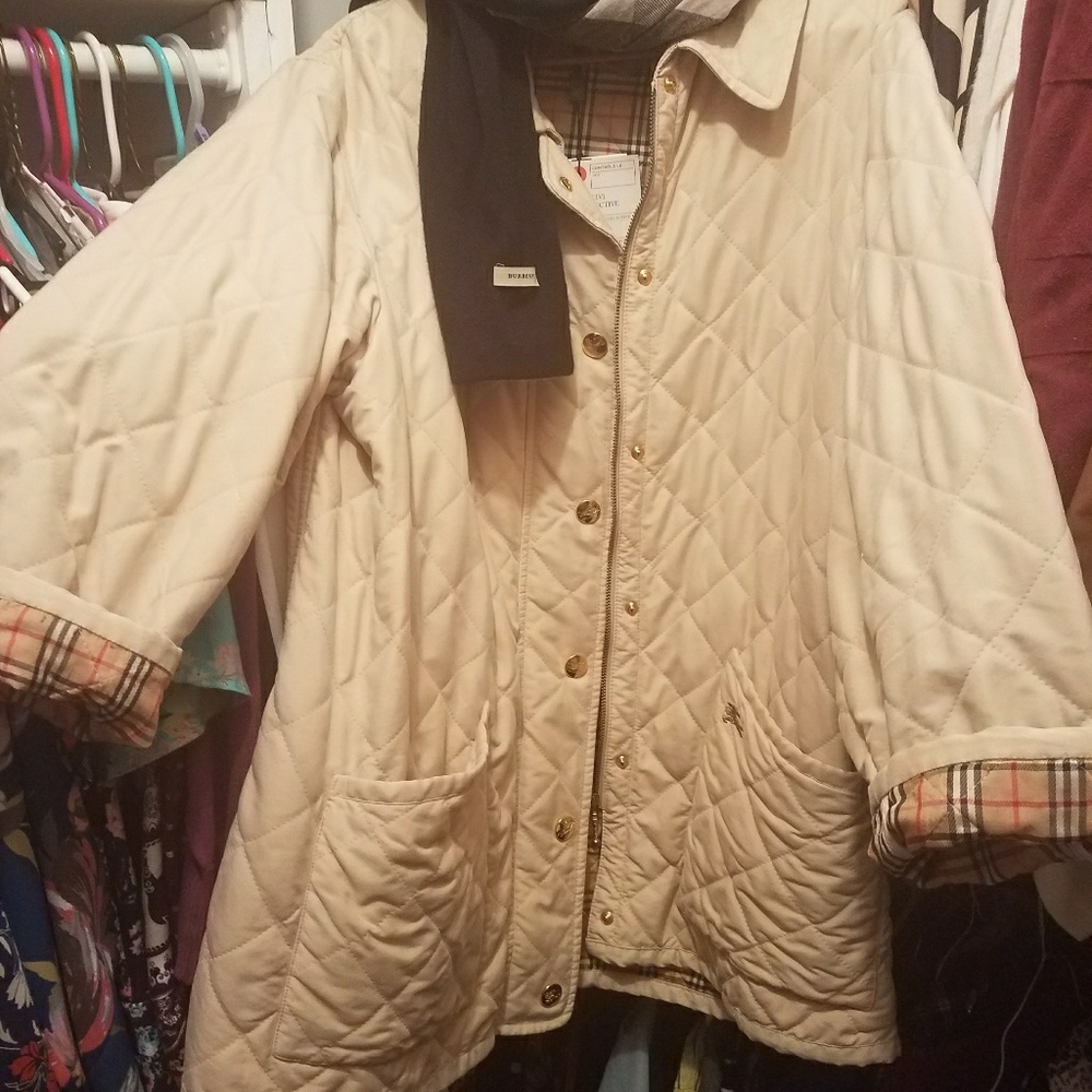 Burberry Quilted Cream color jacket