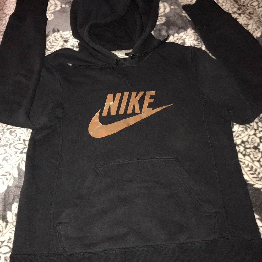 Black & Gold Nike Sweatshirt