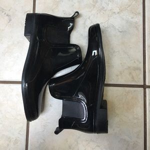Ankle rain boots