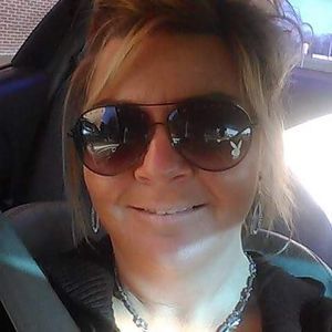 Meet your Posher, Carrie