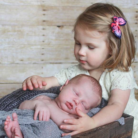 Meet your Posher, Sara - Picture 1 of 1