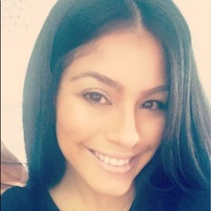 Meet your Posher, Itzell