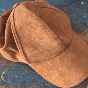 Ladies baseball cap 🧢