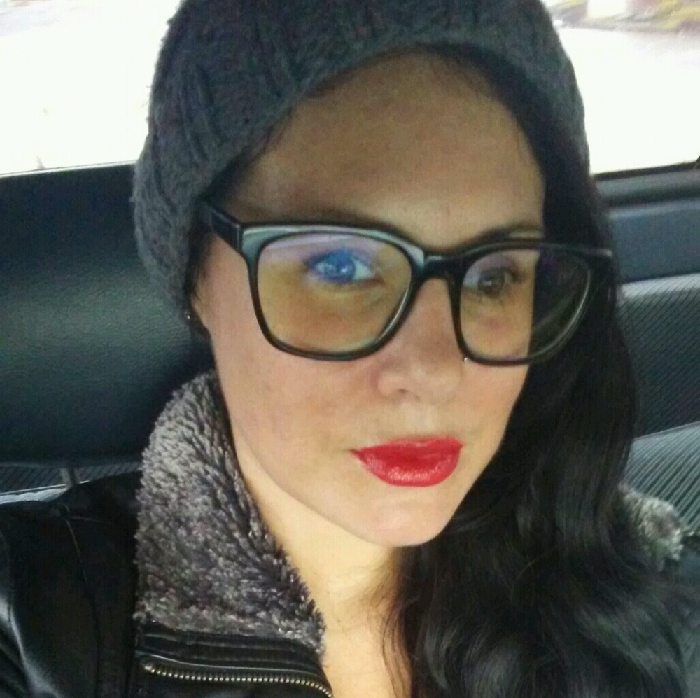 Meet your Posher, Chanel