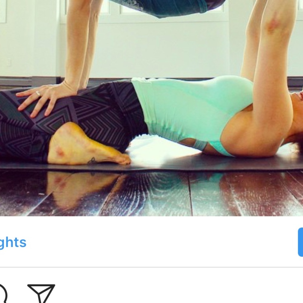 Lululemon mint green built in yoga top